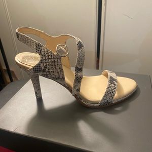 Vince Camuto Lynona Sandal
3½" covered heel